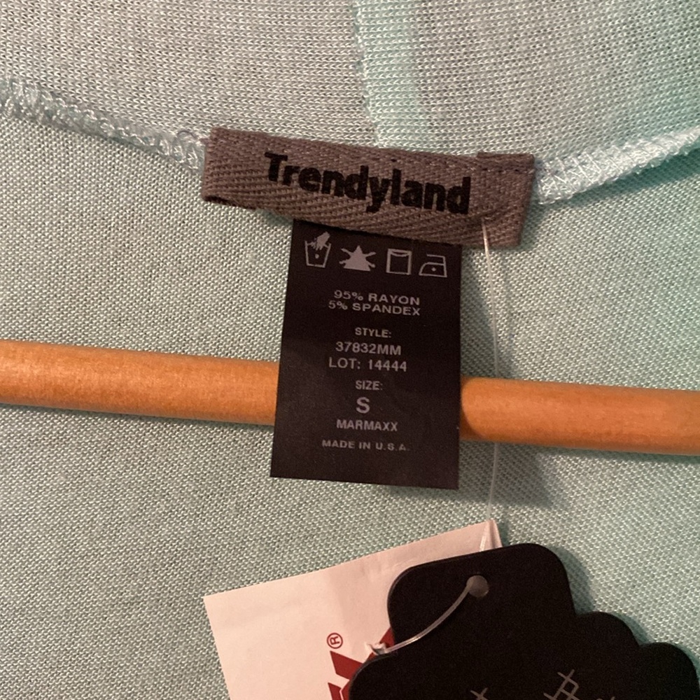 Light Sage Green Shawl - Picture 4 of 5